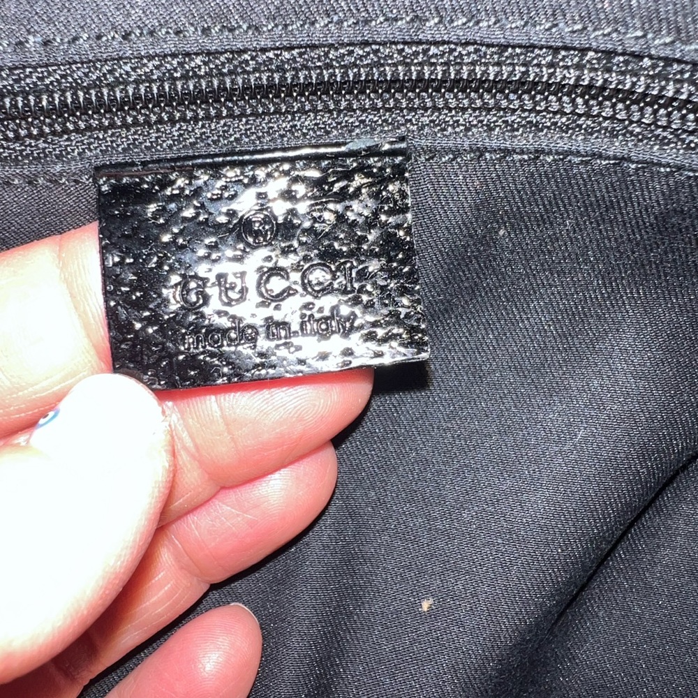 Gucci GG Shoulder Bag - Picture 15 of 15